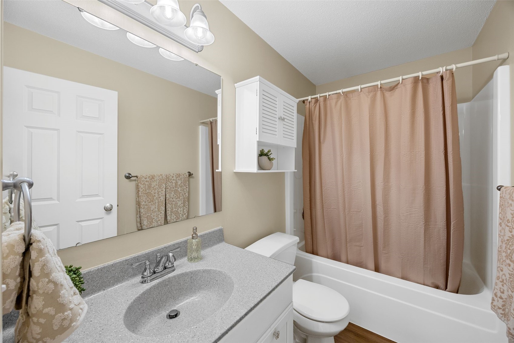 1926 Meadow Ridge Lane Iowa City IA 52245