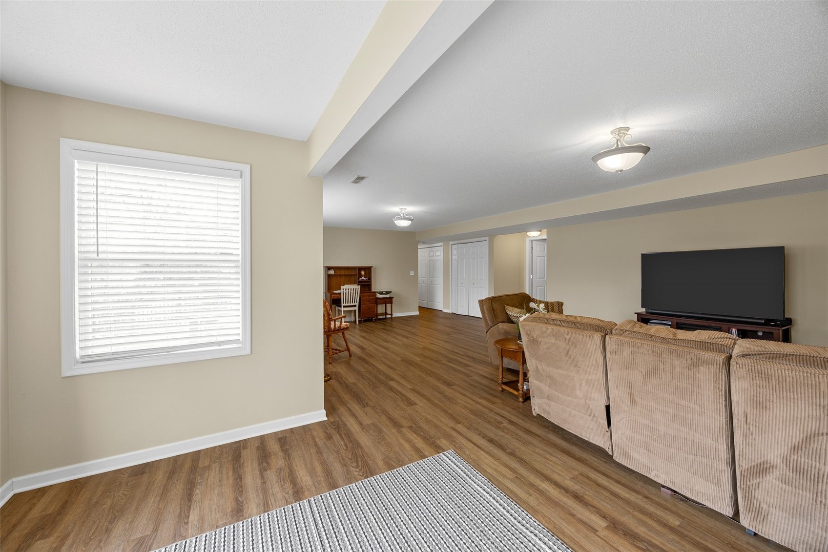 1926 Meadow Ridge Lane Iowa City IA 52245