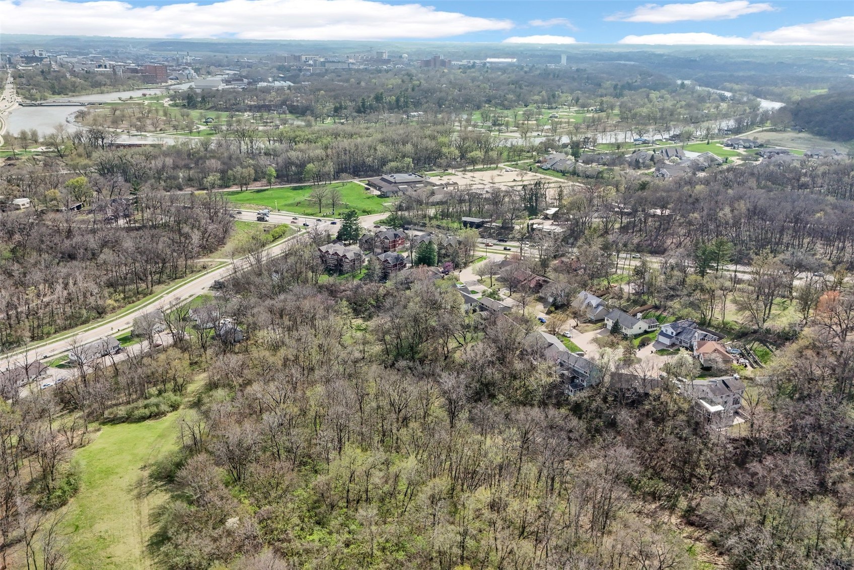 1926 Meadow Ridge Lane Iowa City IA 52245