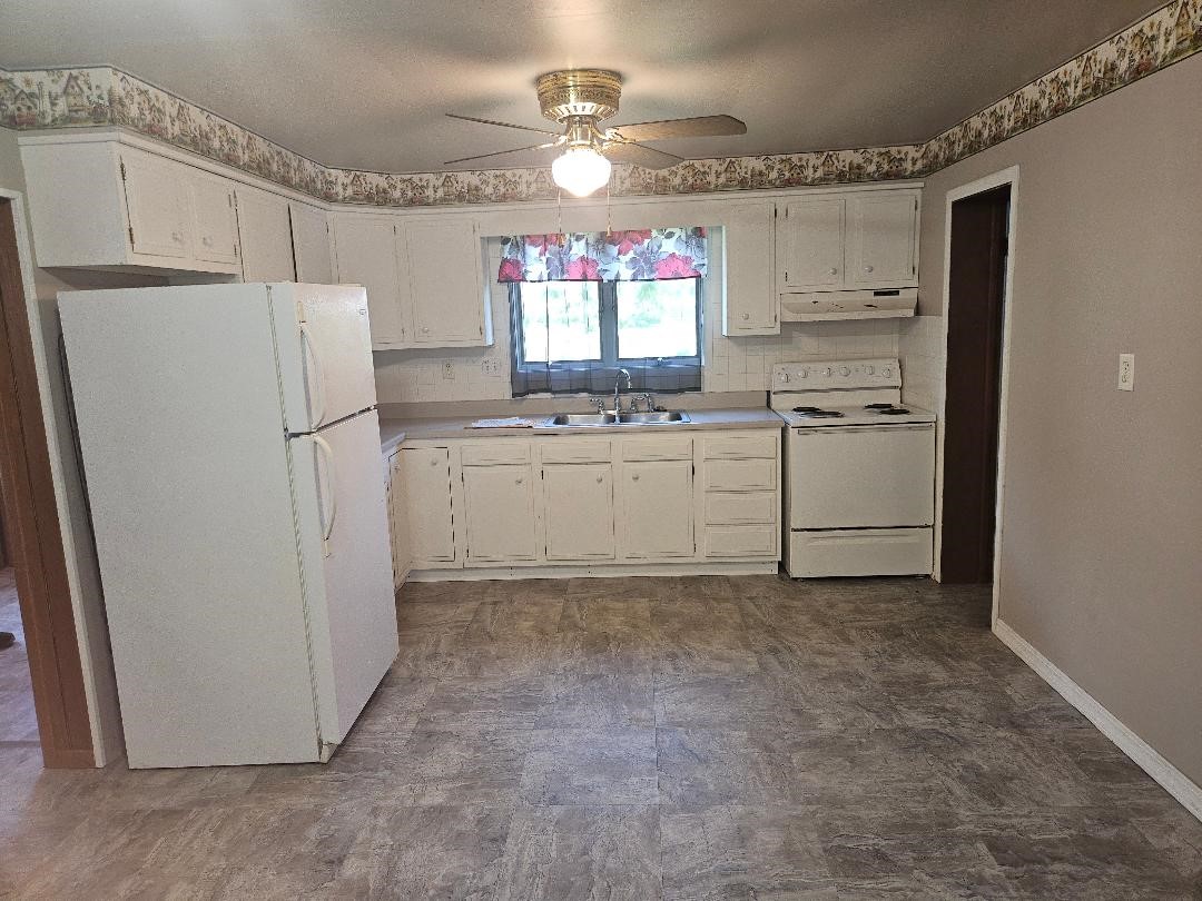 508 15th Street Belle Plaine IA 52208