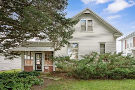 321 N Cedar Street Monticello IA 52310
