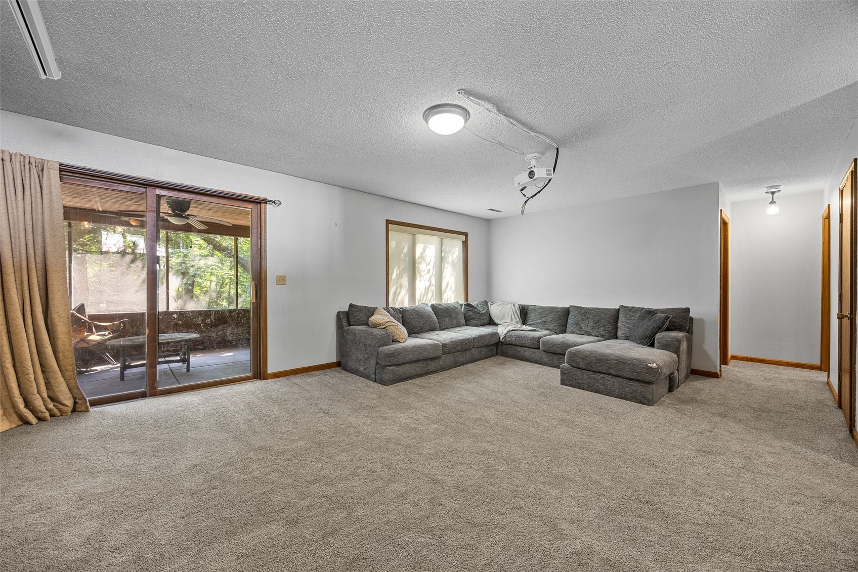 2256 Mehaffey Bridge Road NE North Liberty IA 52317