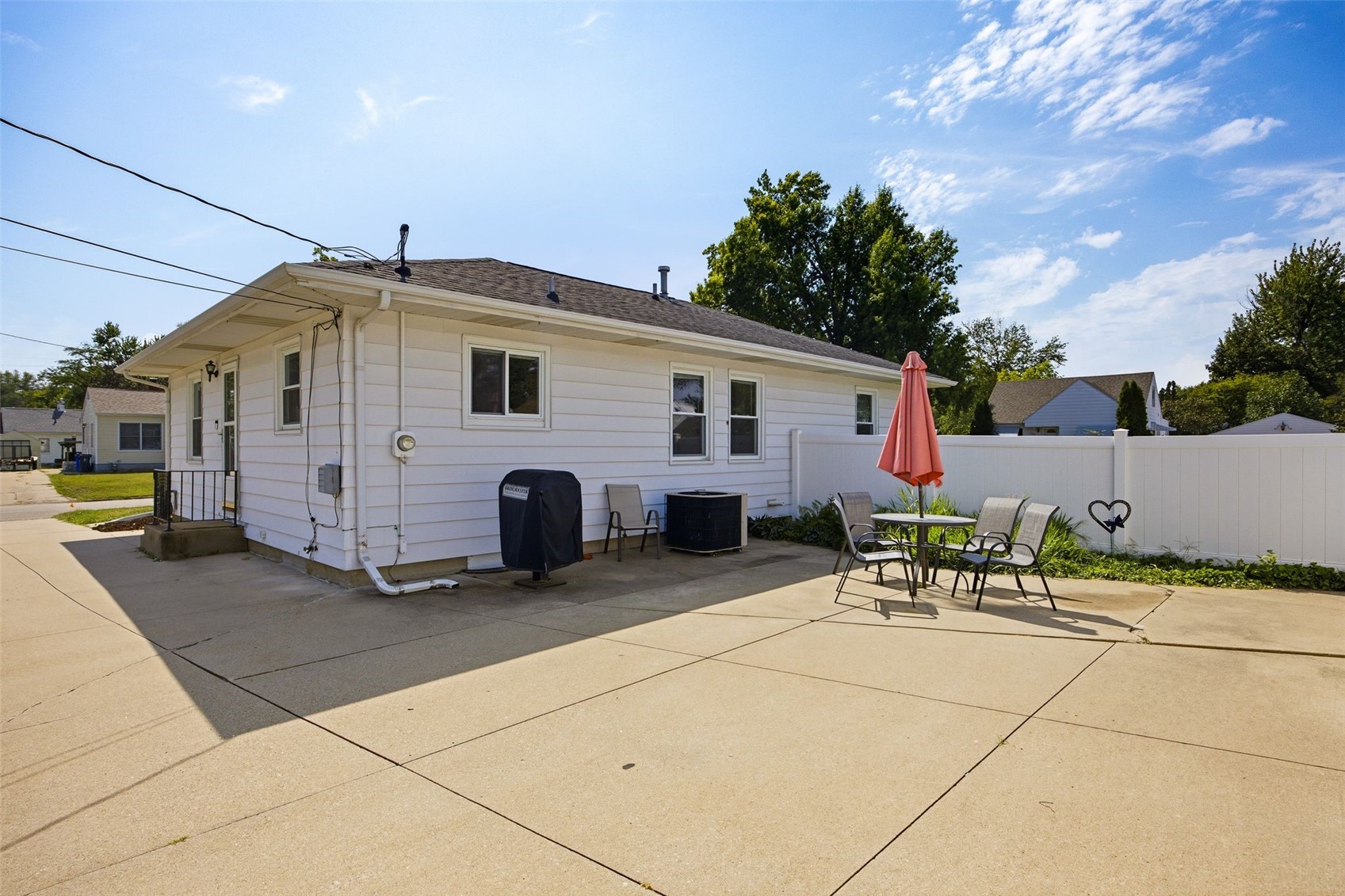 3104 Dalewood Avenue SE Cedar Rapids IA 52403