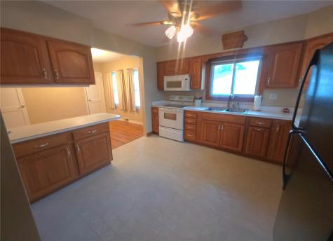 3104 Dalewood Drive SE Cedar Rapids IA 52403