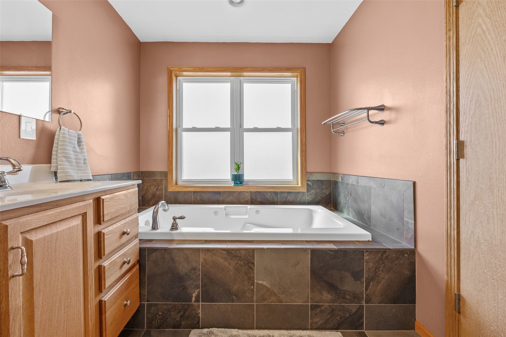 878 Daulton Drive Tipton IA 52772