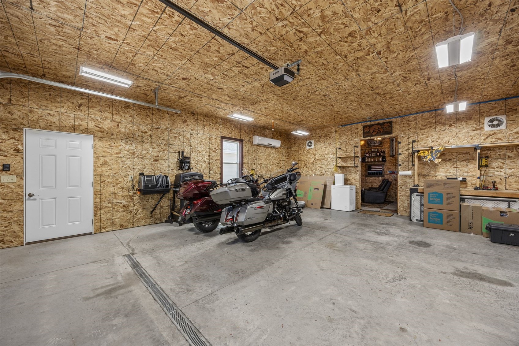 878 Daulton Drive Tipton IA 52772