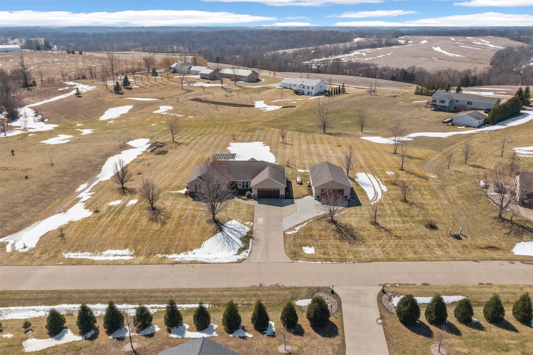 878 Daulton Drive Tipton IA 52772