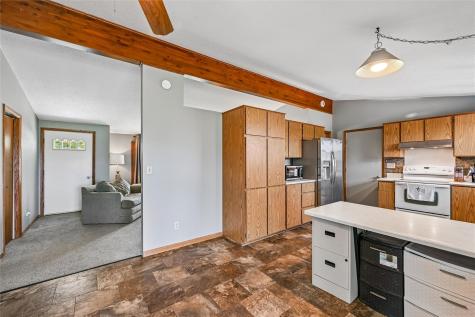 101 Walnut Street Van Horne IA 52346