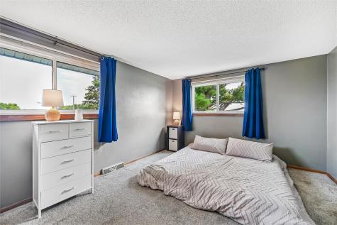 101 Walnut Street Van Horne IA 52346