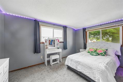 101 Walnut Street Van Horne IA 52346