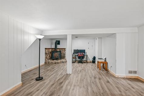 101 Walnut Street Van Horne IA 52346
