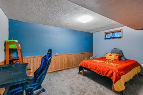101 Walnut Street Van Horne IA 52346