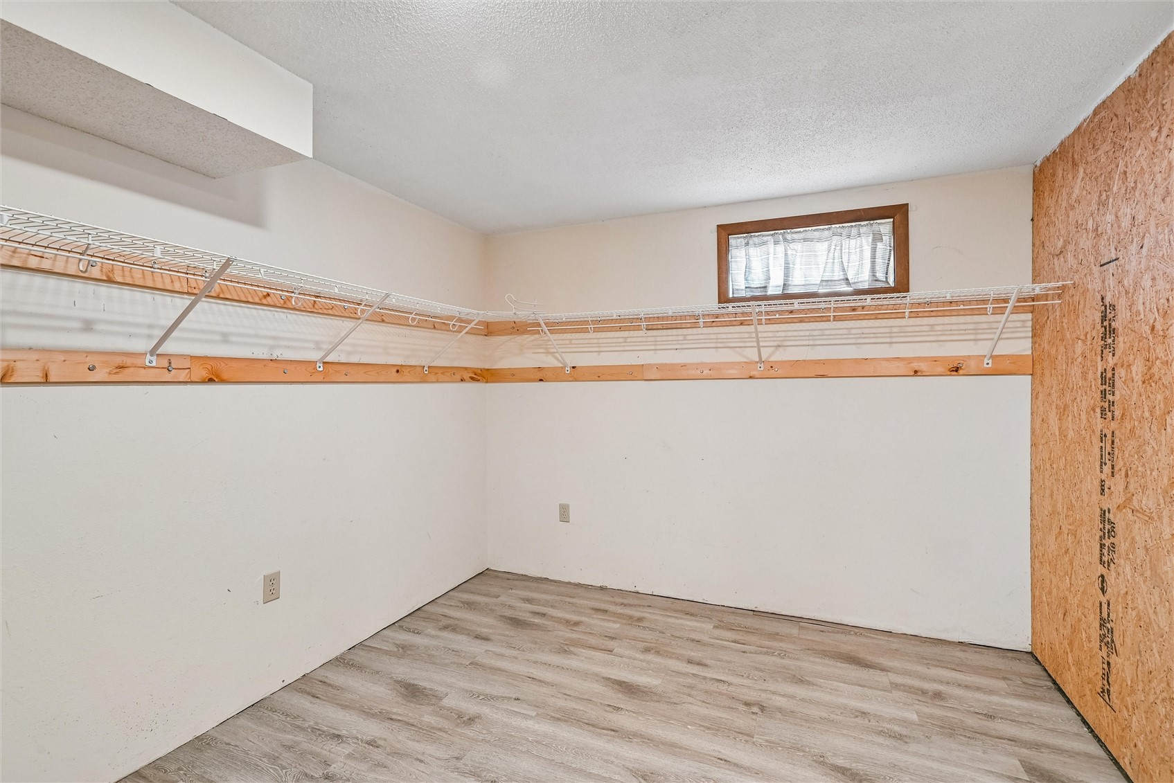 101 Walnut Street Van Horne IA 52346