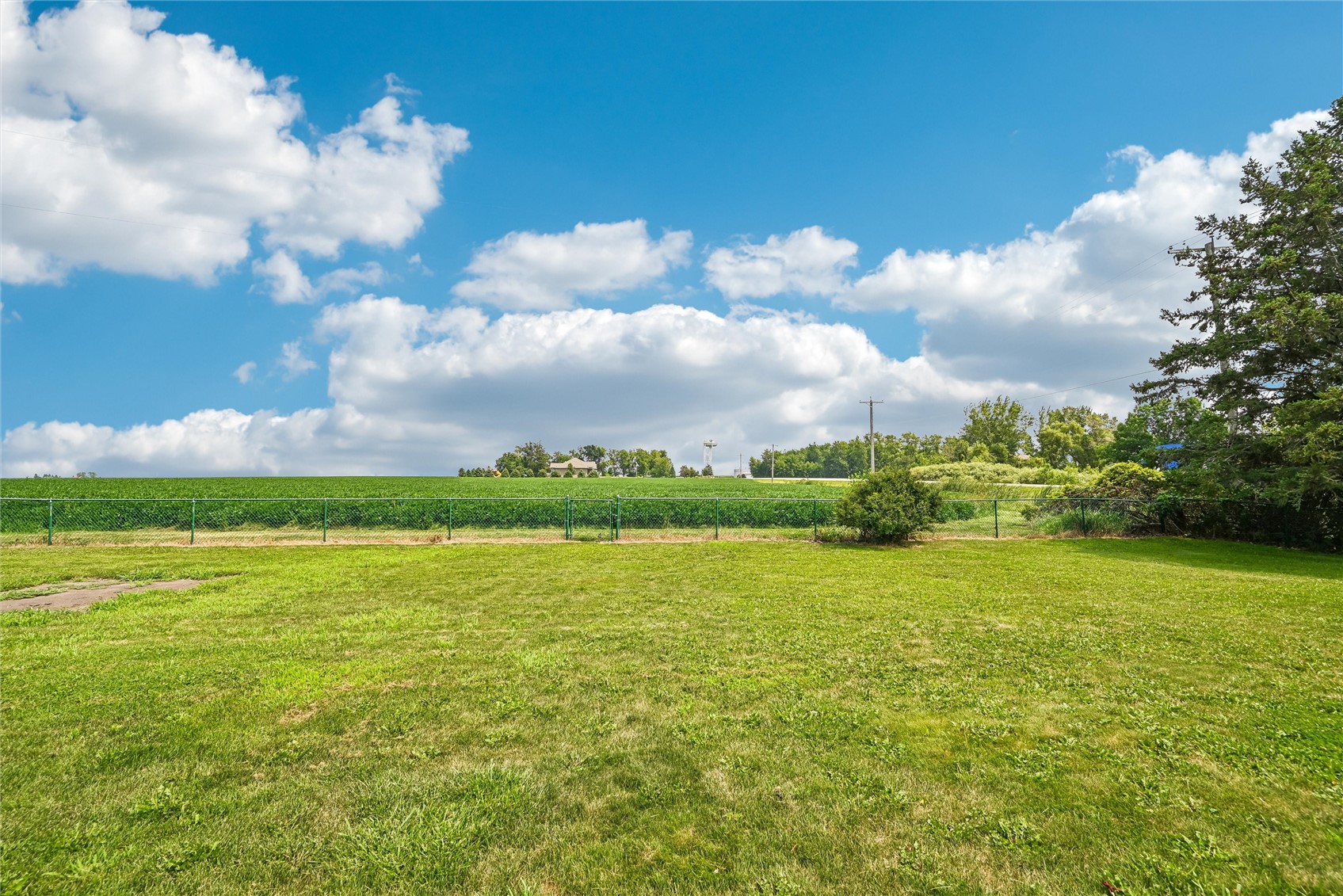 101 Walnut Street Van Horne IA 52346