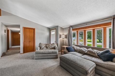 101 Walnut Street Van Horne IA 52346