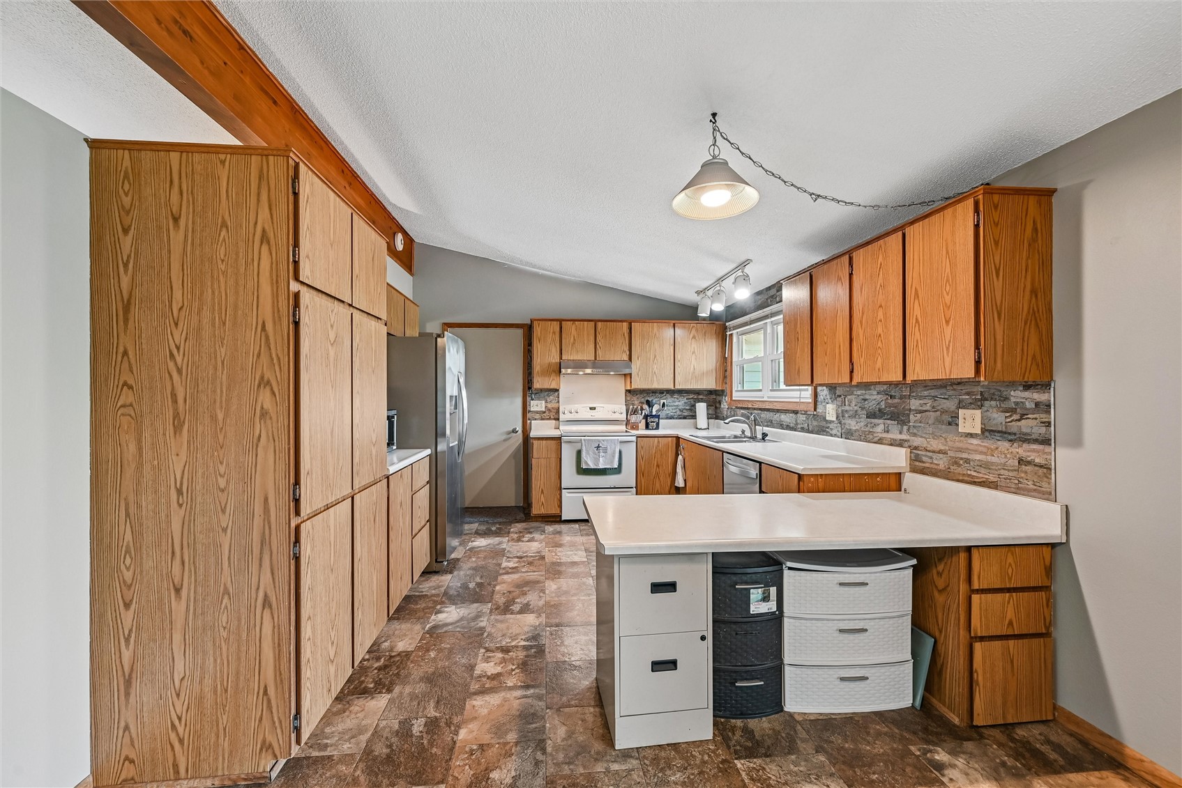 101 Walnut Street Van Horne IA 52346