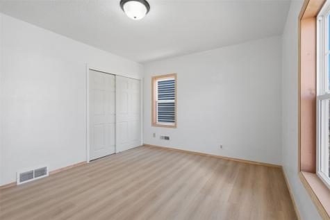 423 41st Street NE Cedar Rapids IA 52402