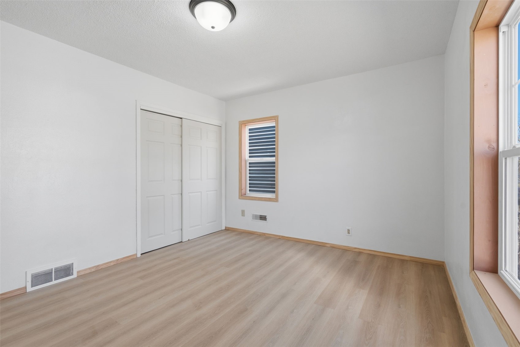 423 41st Street NE Cedar Rapids IA 52402