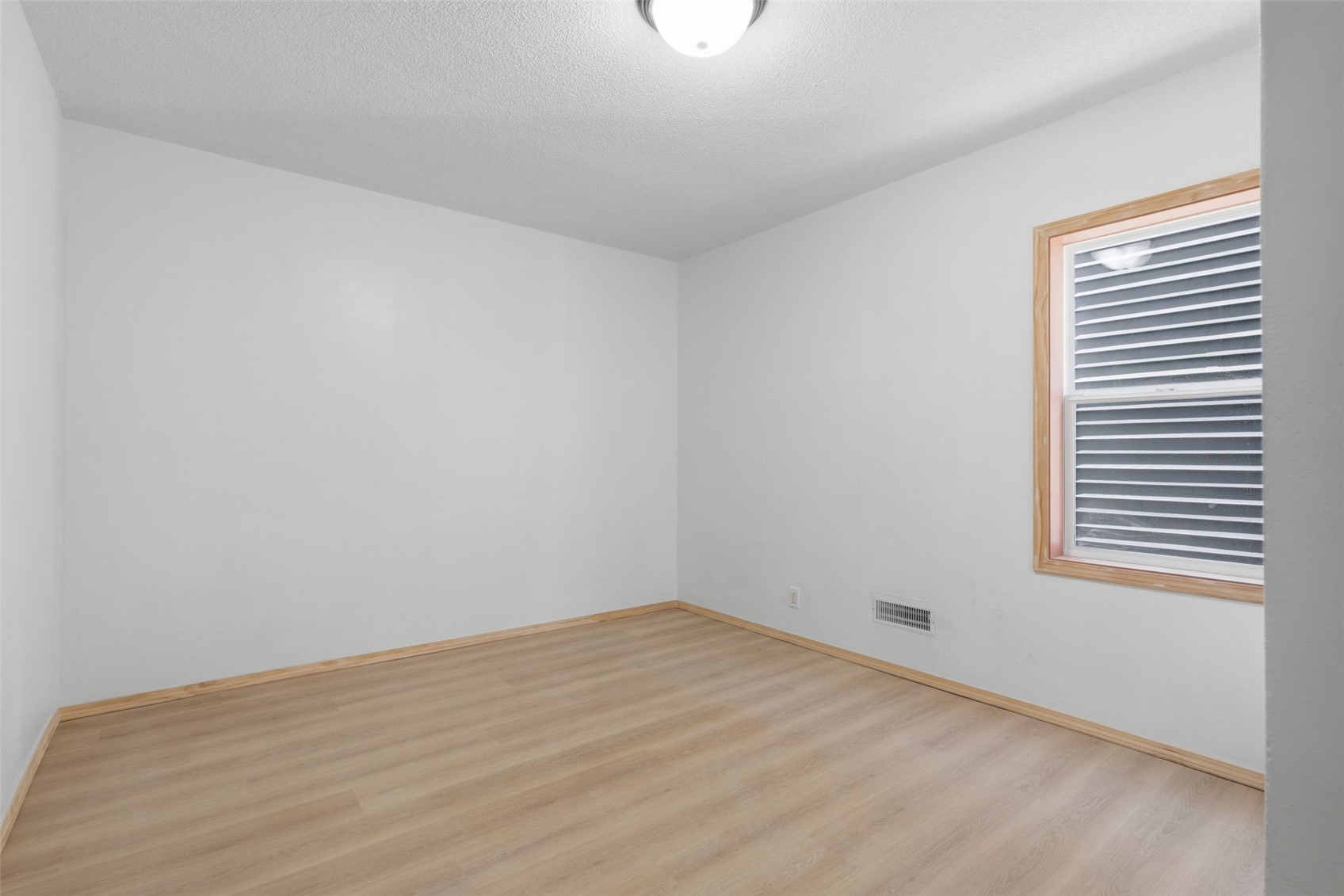 423 41st Street NE Cedar Rapids IA 52402