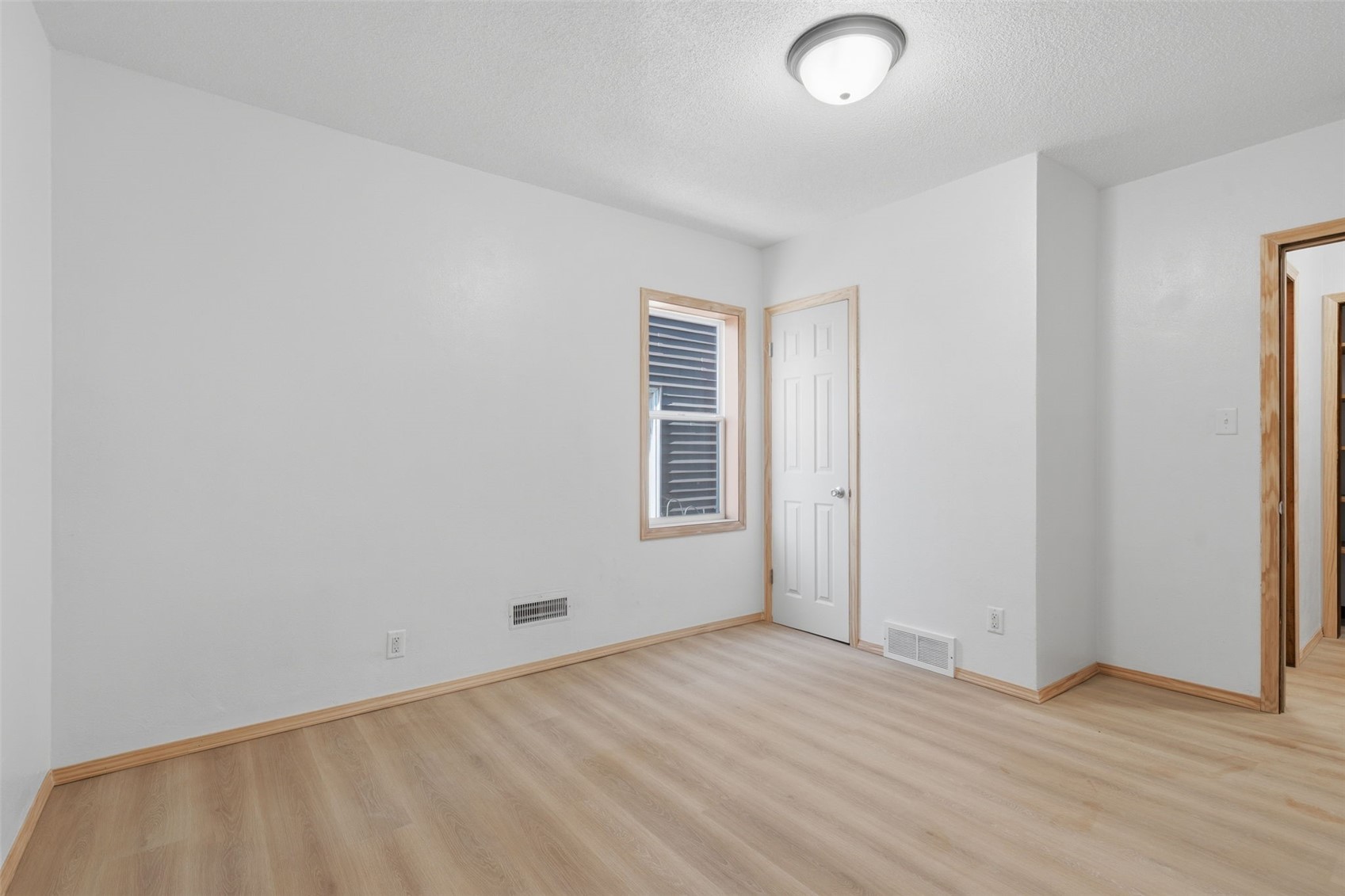 423 41st Street NE Cedar Rapids IA 52402