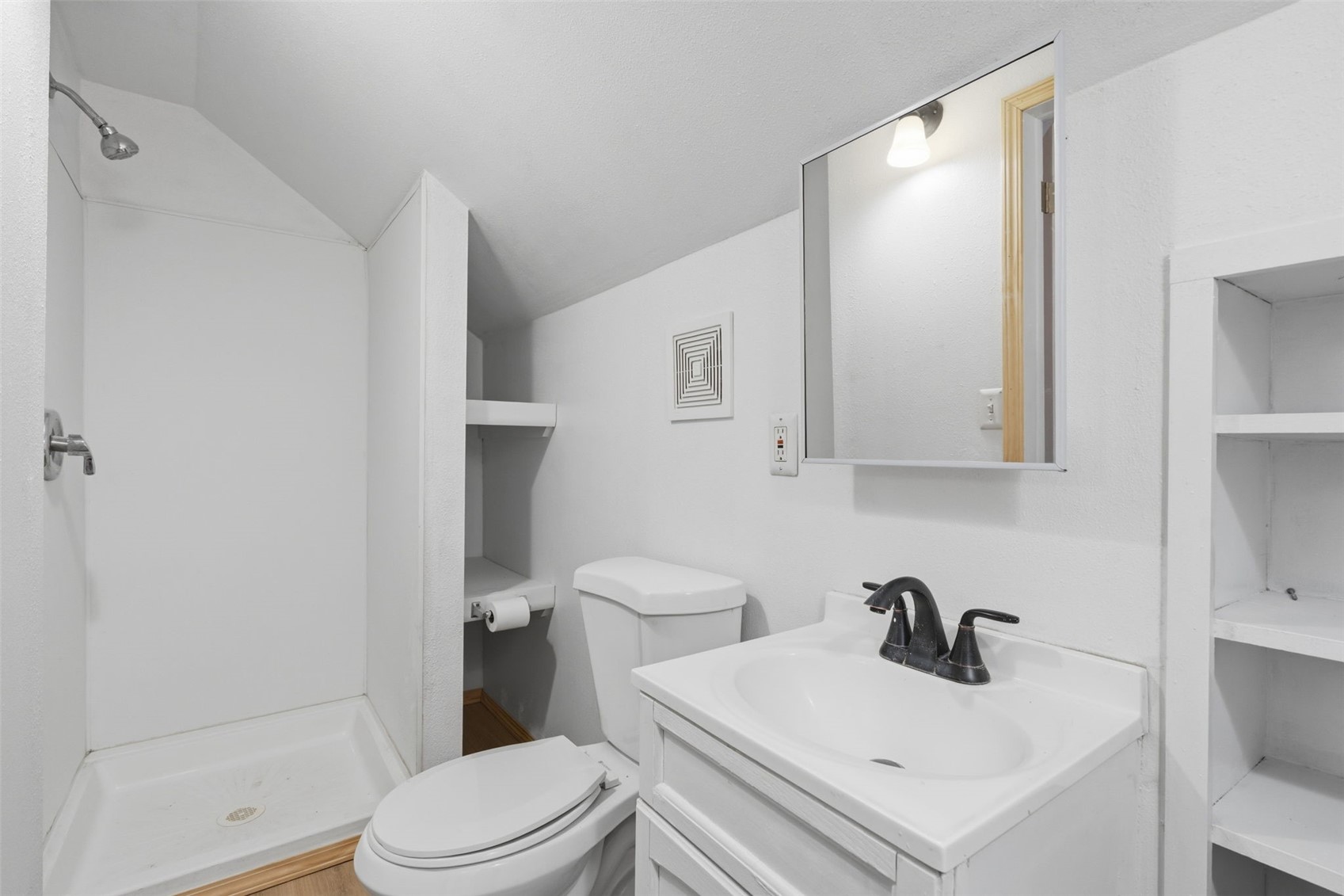 423 41st Street NE Cedar Rapids IA 52402