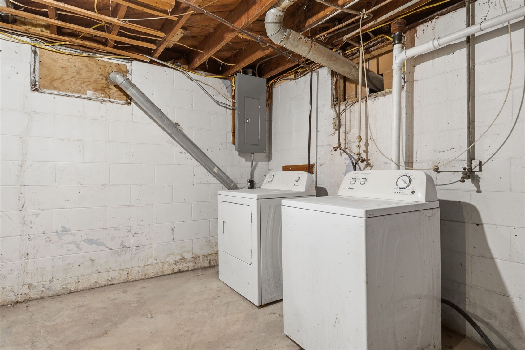 423 41st Street NE Cedar Rapids IA 52402