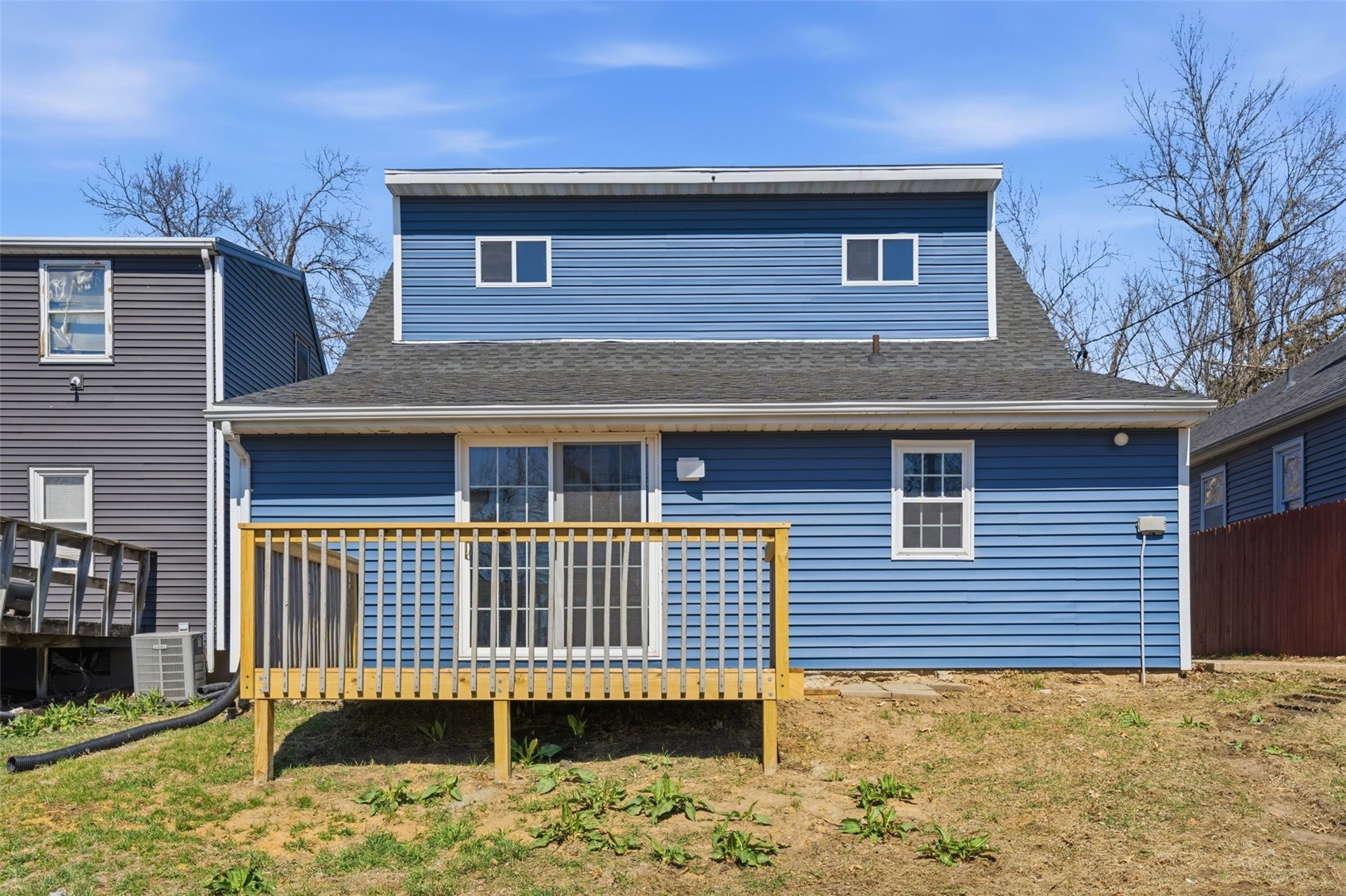 423 41st Street NE Cedar Rapids IA 52402
