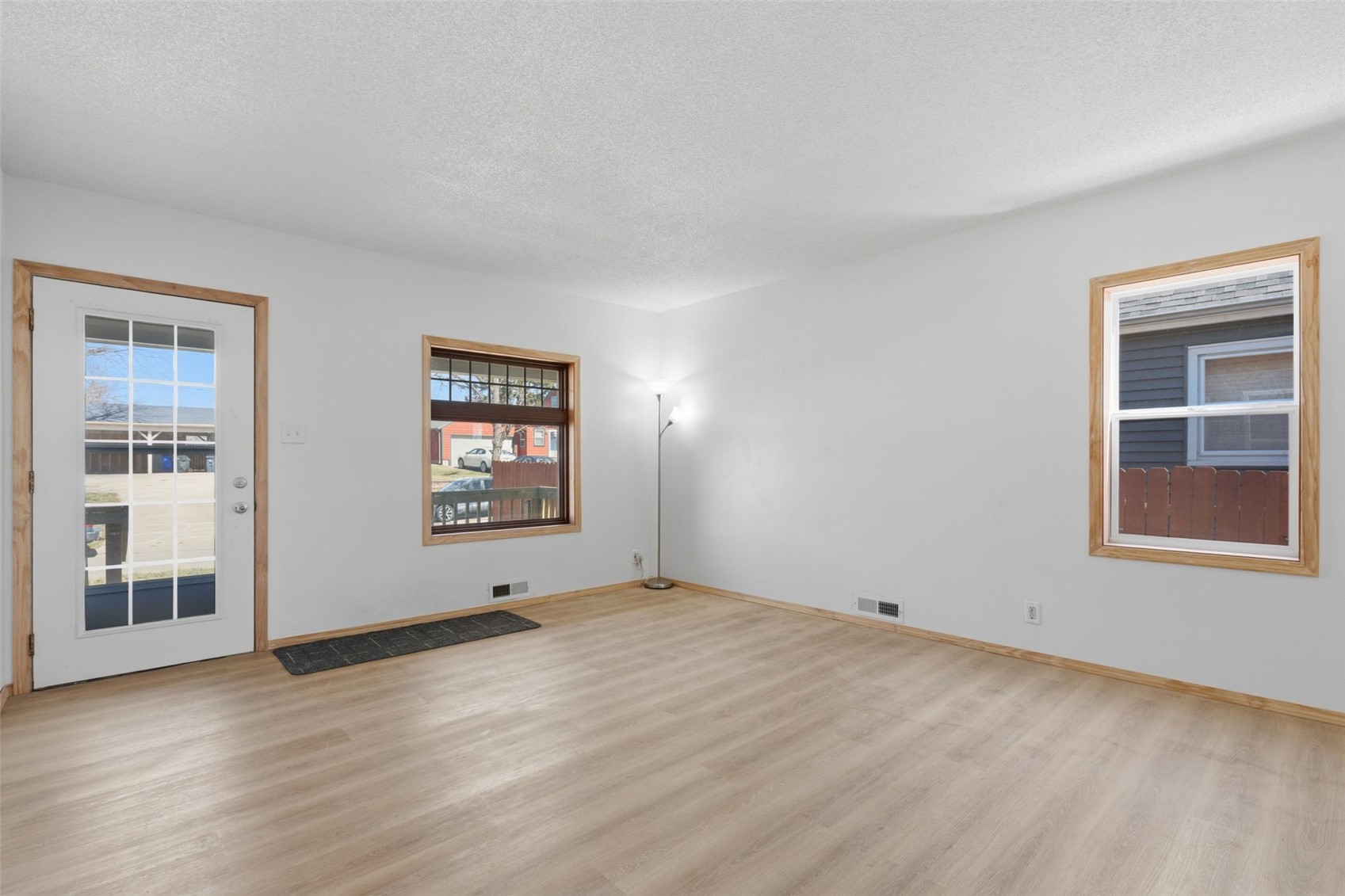 423 41st Street NE Cedar Rapids IA 52402