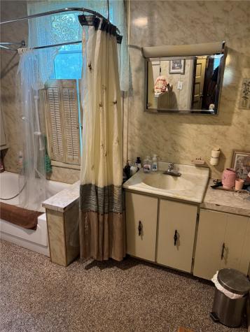 107 North Street Mt Auburn IA 52313