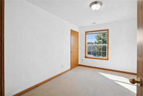 4300 Woodsonia Court NW Cedar Rapids IA 52405