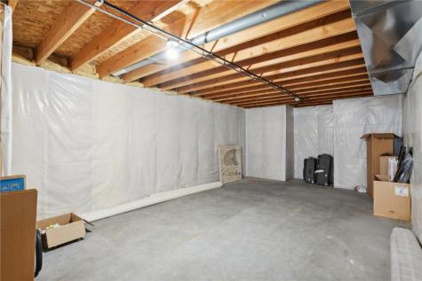 4300 Woodsonia Court NW Cedar Rapids IA 52405