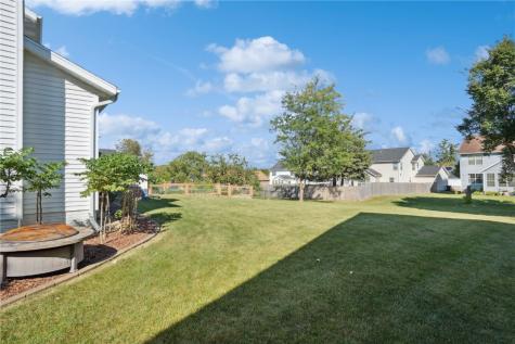 4300 Woodsonia Court NW Cedar Rapids IA 52405