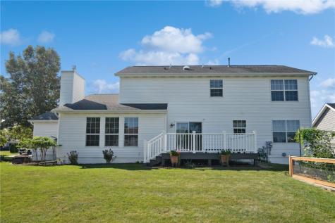 4300 Woodsonia Court NW Cedar Rapids IA 52405