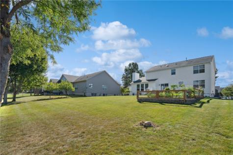 4300 Woodsonia Court NW Cedar Rapids IA 52405