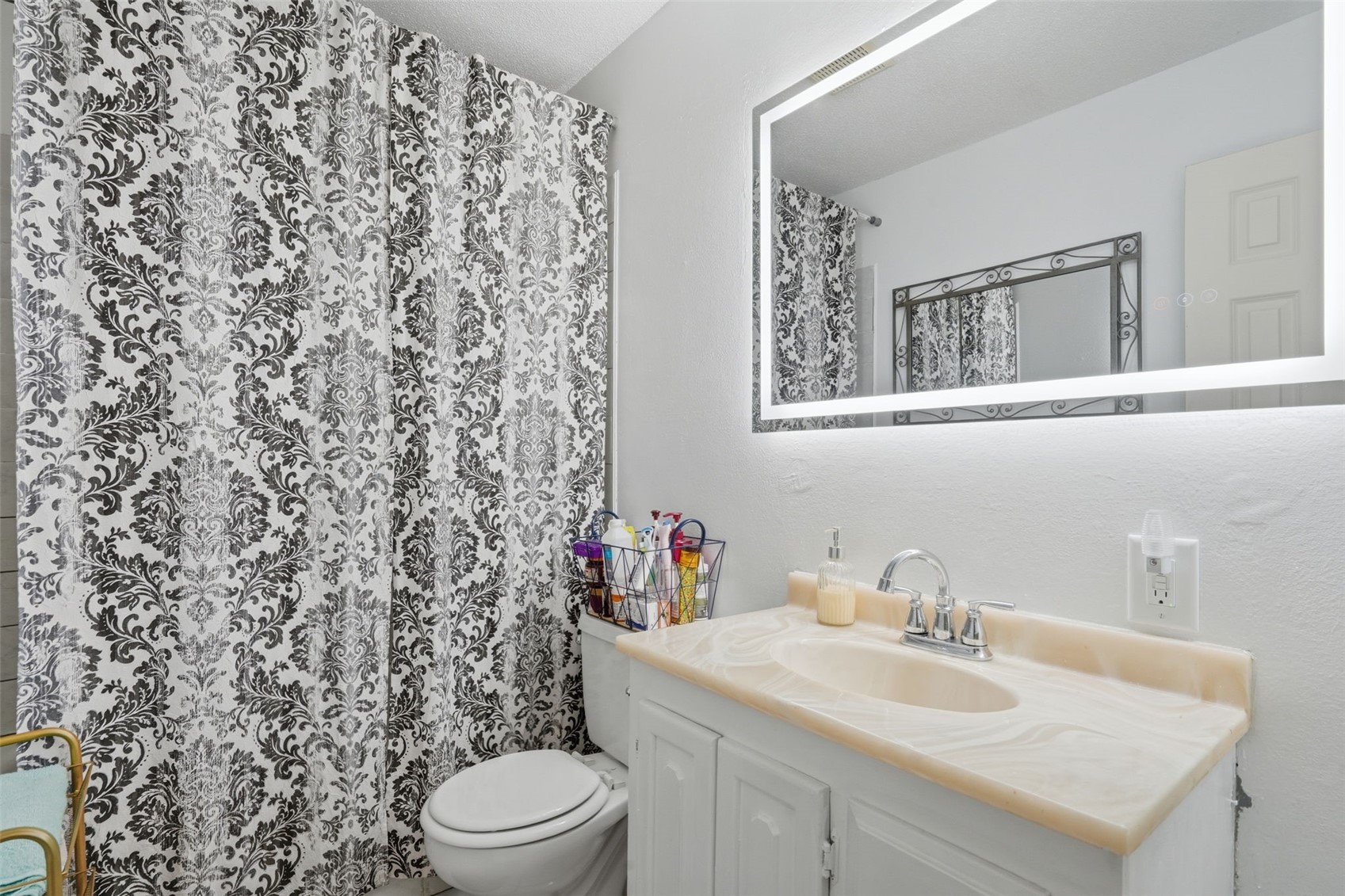 3027 Huxley Lane SW Cedar Rapids IA 52404