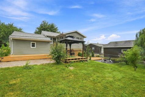 3027 Huxley Lane SW Cedar Rapids IA 52404