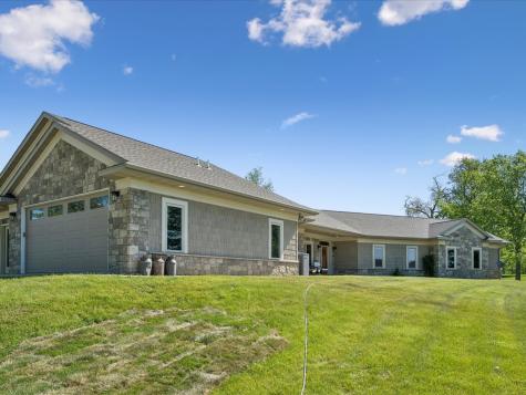 4039 10th Street Marion IA 52302