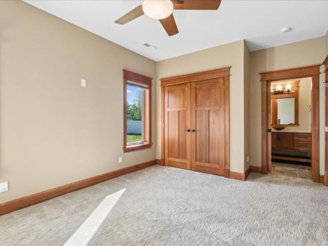 4039 10th Street Marion IA 52302
