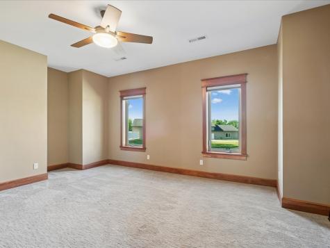 4039 10th Street Marion IA 52302