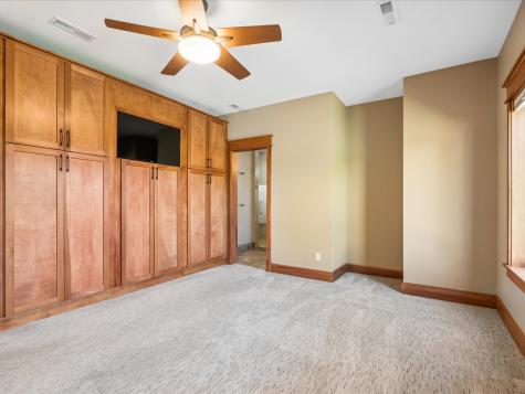 4039 10th Street Marion IA 52302