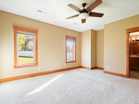 4039 10th Street Marion IA 52302