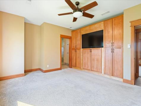 4039 10th Street Marion IA 52302