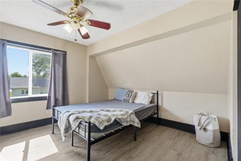 1024 D Avenue NW Cedar Rapids IA 52405