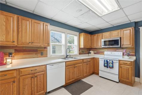 1024 D Avenue NW Cedar Rapids IA 52405