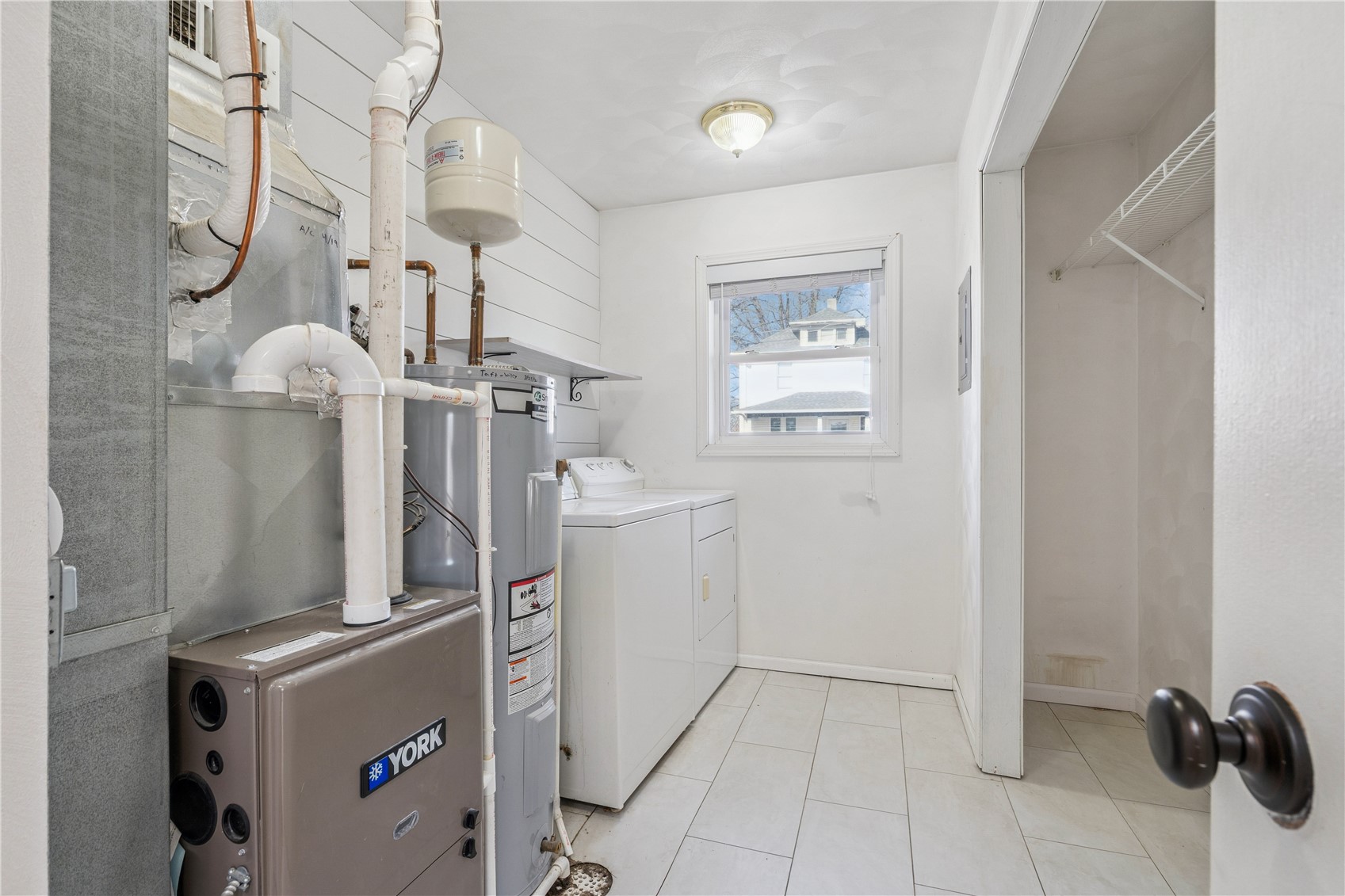408 N White Street Mt Pleasant IA 52641