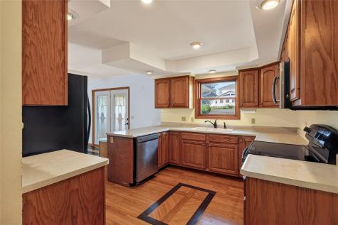 220 W Main Street Oxford IA 52322