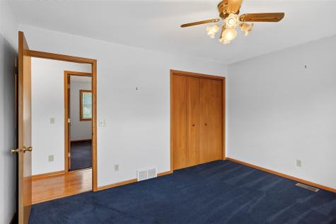 220 W Main Street Oxford IA 52322