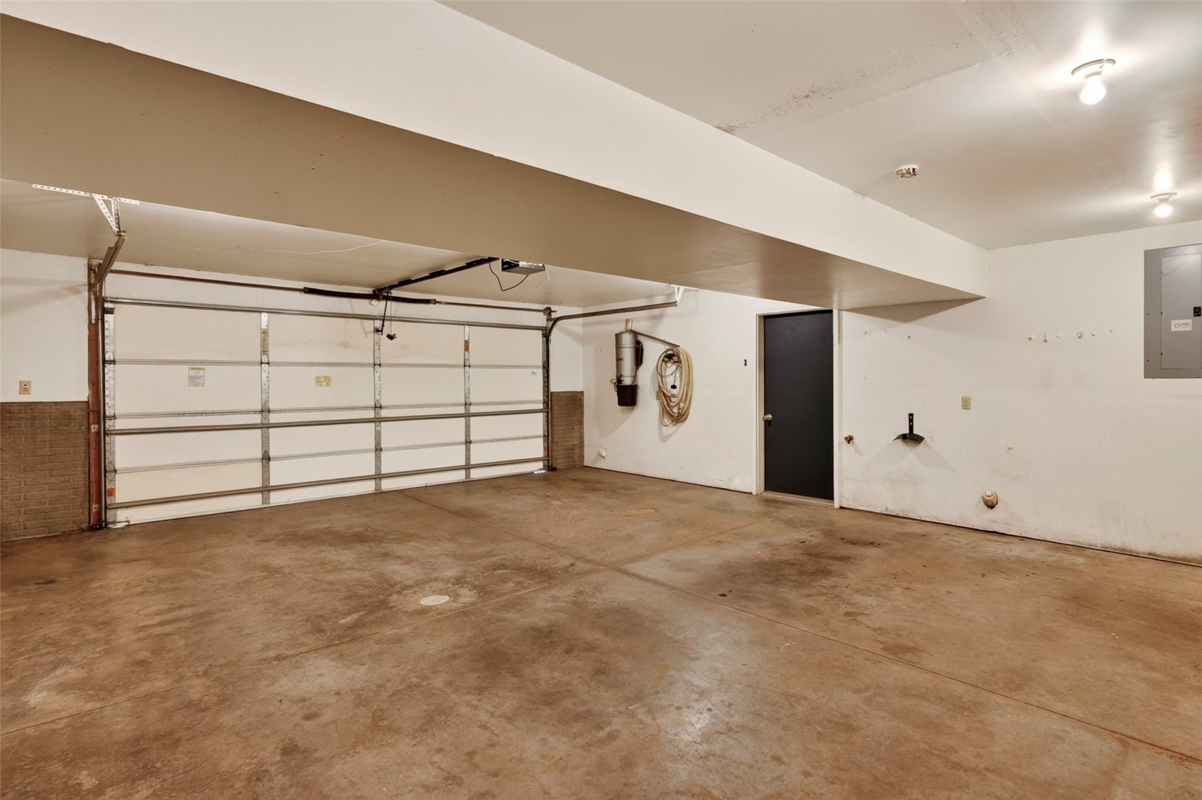 220 W Main Street Oxford IA 52322
