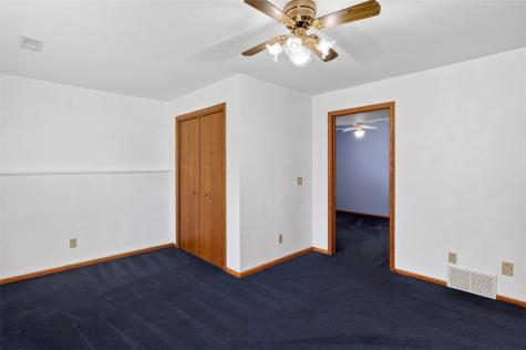 220 W Main Street Oxford IA 52322