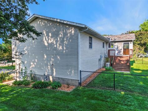 220 W Main Street Oxford IA 52322